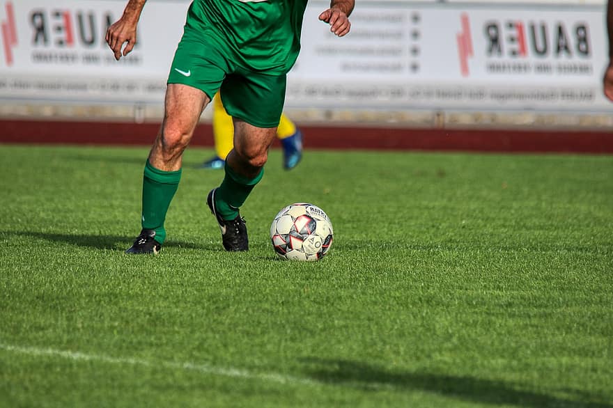 Sådan spilles der på fodbold