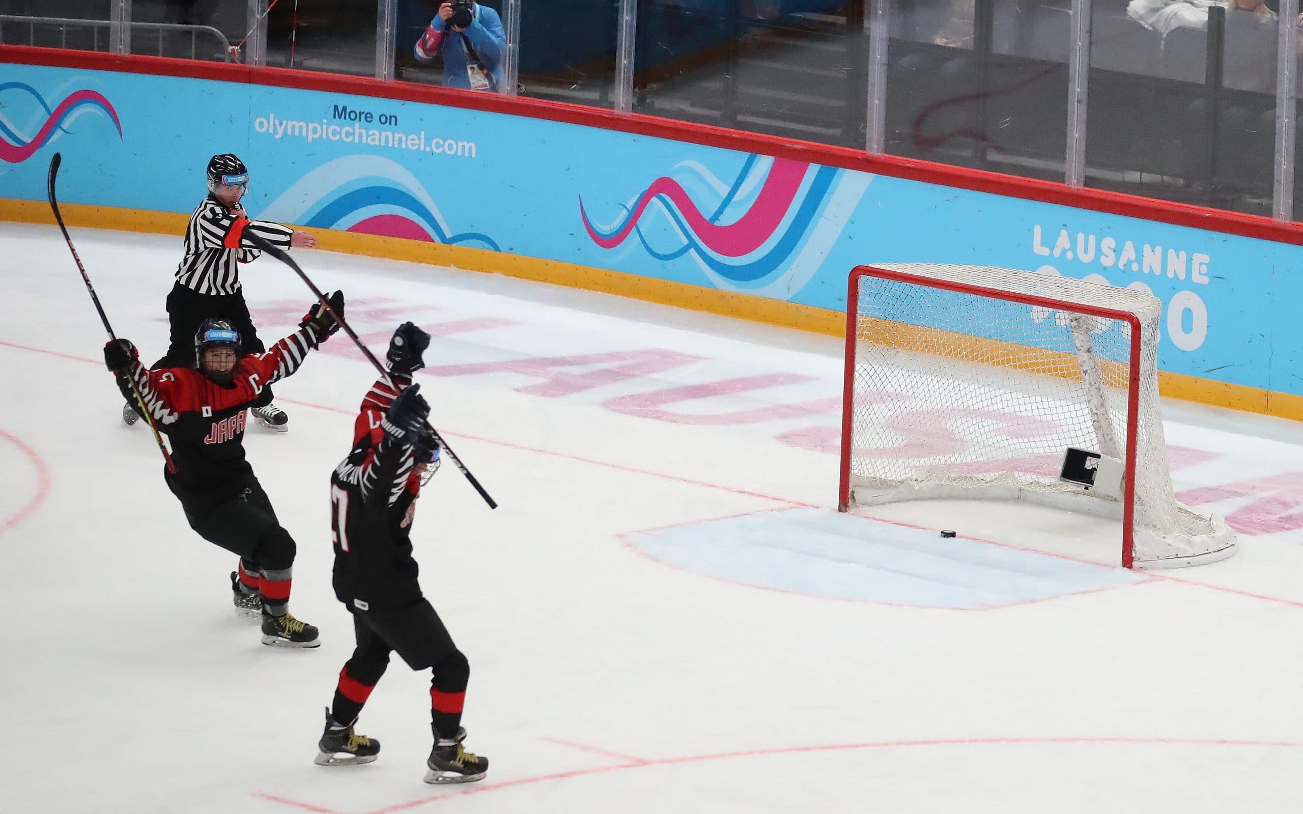 Kuinka Lyödä Vetoa Jääkiekosta: Läpikäynti Opas